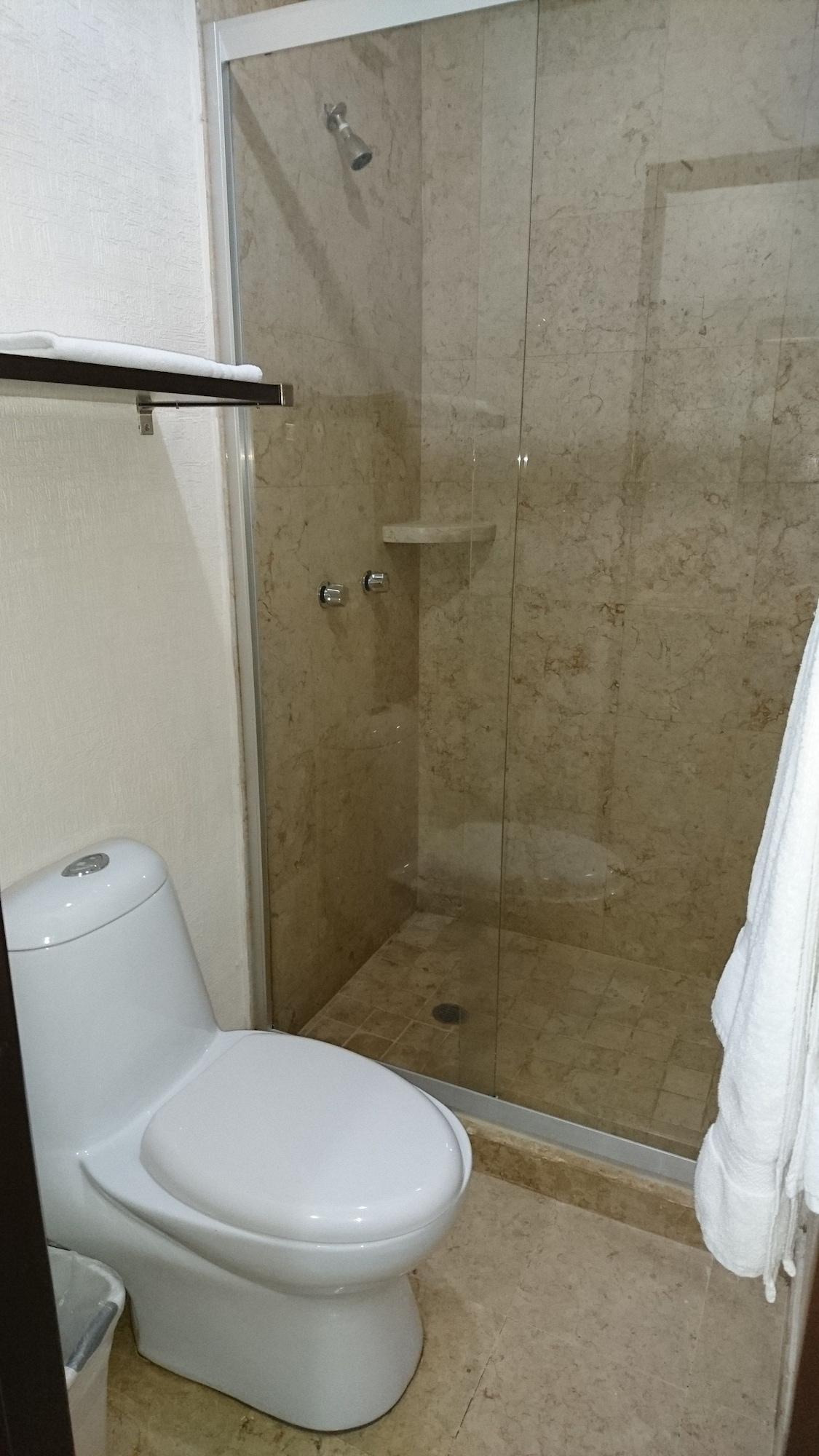 Homesuites Zaragoza Culiacan Bagian luar foto