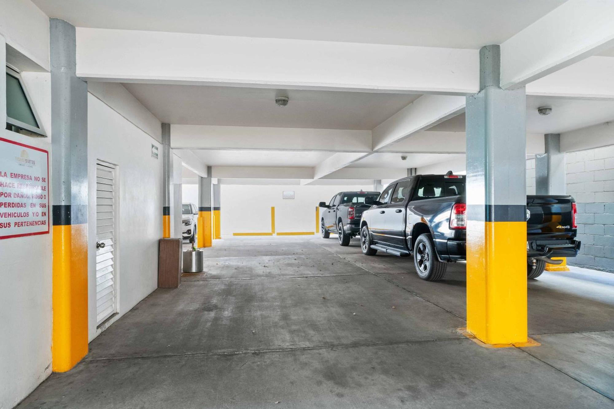 Homesuites Zaragoza Culiacan Bagian luar foto